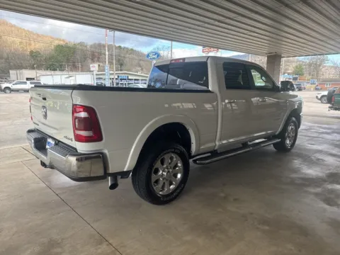More photos of 2022 Ram 2500 Laramie at Moss Motor Company, TN