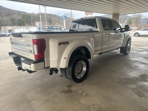 More photos of 2018 Ford F-450SD Limited at Moss Motor Company, TN