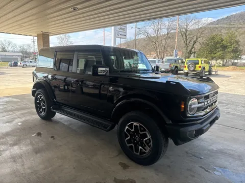 Another view of 2025 Ford Bronco Outer Banks for sale in South Pittsburg, TN at Moss Motor Company