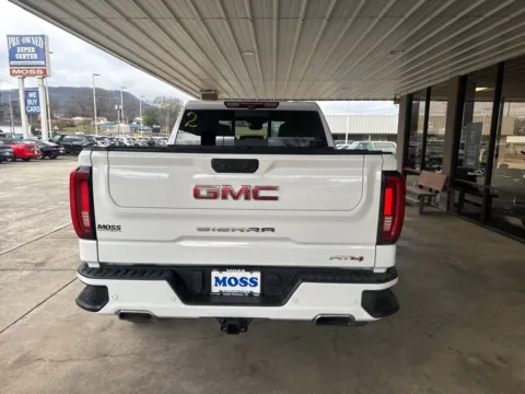 More photos of 2022 GMC Sierra 1500 AT4 at Moss Motor Company, TN