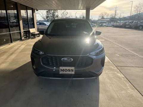 Photos of 2026 Ford Escape Active for sale in South Pittsburg, TN at Moss Motor Company