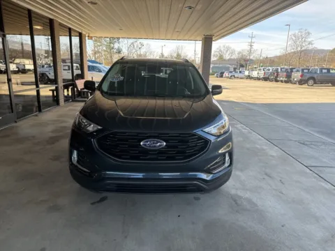 Photos of 2023 Ford Edge SEL for sale in South Pittsburg, TN at Moss Motor Company