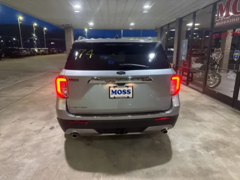 More photos of 2023 Ford Explorer Limited at Moss Motor Company, TN