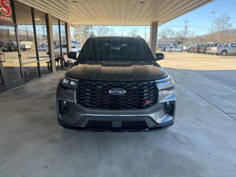 Photos of 2026 Ford Explorer ST for sale in South Pittsburg, TN at Moss Motor Company