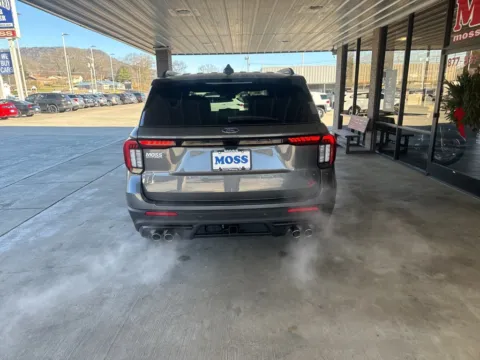 More photos of 2026 Ford Explorer ST at Moss Motor Company, TN
