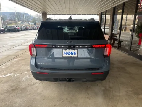 More photos of 2026 Ford Explorer Active at Moss Motor Company, TN