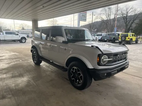 Another view of 2024 Ford Bronco Outer Banks for sale in South Pittsburg, TN at Moss Motor Company