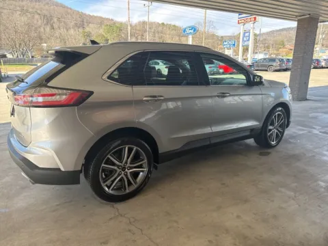 More photos of 2024 Ford Edge Titanium at Moss Motor Company, TN