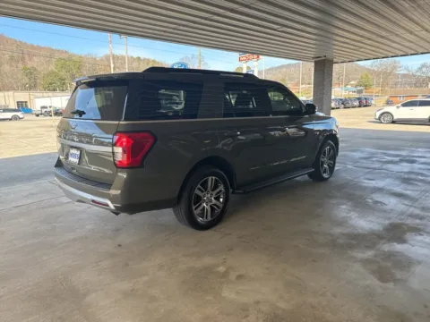 More photos of 2024 Ford Expedition XLT at Moss Motor Company, TN