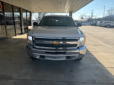 Photos of 2013 Chevrolet Silverado 1500 LT for sale in South Pittsburg, TN at Moss Motor Company