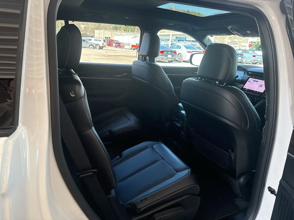 2025 Jeep Grand Cherokee L Limited - Photo 24