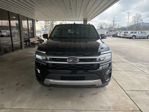 Photos of 2024 Ford Expedition Max XLT for sale in South Pittsburg, TN at Moss Motor Company