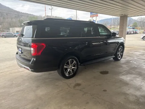 More photos of 2024 Ford Expedition Max XLT at Moss Motor Company, TN