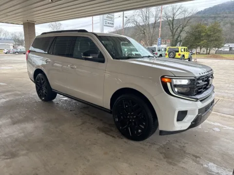 Another view of 2026 Ford Expedition Platinum for sale in South Pittsburg, TN at Moss Motor Company