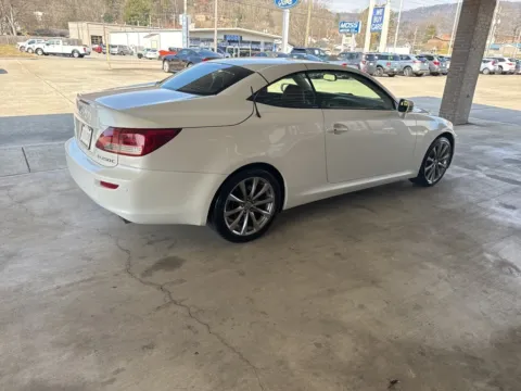 More photos of 2014 Lexus IS 250 C at Moss Motor Company, TN