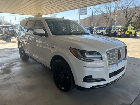 Another view of 2024 Lincoln Navigator Reserve for sale in South Pittsburg, TN at Moss Motor Company