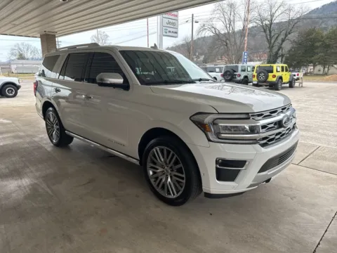 Another view of 2022 Ford Expedition Platinum for sale in South Pittsburg, TN at Moss Motor Company