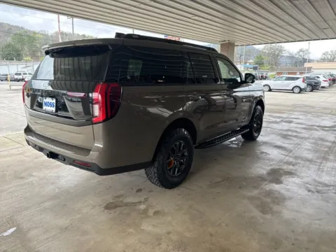 More photos of 2026 Ford Expedition Tremor at Moss Motor Company, TN