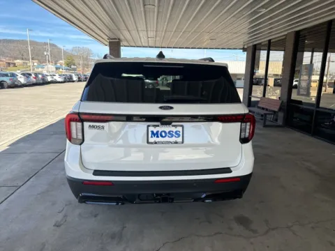 More photos of 2026 Ford Explorer ST-Line at Moss Motor Company, TN