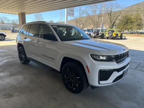Another view of 2026 Jeep Grand Cherokee Limited Reserve for sale in South Pittsburg, TN at Moss Motor Company