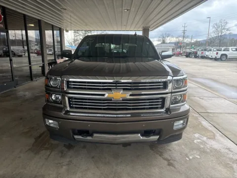 Photos of 2015 Chevrolet Silverado 1500 High Country for sale in South Pittsburg, TN at Moss Motor Company
