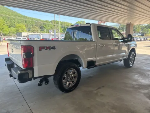 More photos of 2026 Ford F-250SD Lariat at Moss Motor Company, TN