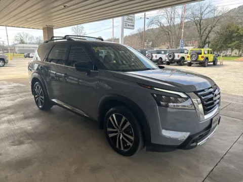 Another view of 2025 Nissan Pathfinder Platinum for sale in South Pittsburg, TN at Moss Motor Company