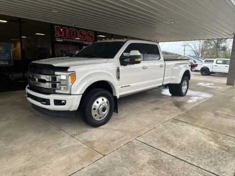 White 2018 Ford F-450SD Limited for sale in South Pittsburg, TN