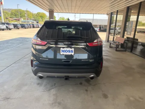 More photos of 2019 Ford Edge Titanium at Moss Motor Company, TN