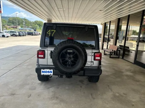 More photos of 2018 Jeep Wrangler Unlimited Sport at Moss Motor Company, TN