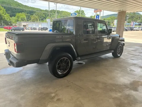 More photos of 2021 Jeep Gladiator Overland at Moss Motor Company, TN