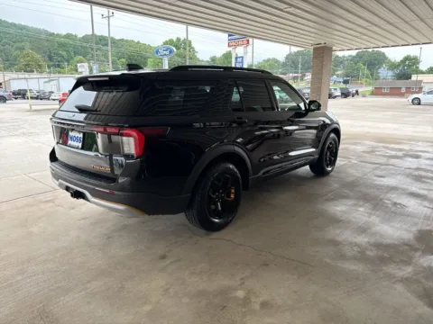 More photos of 2026 Ford Explorer Tremor at Moss Motor Company, TN