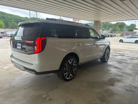 More photos of 2026 Ford Expedition Platinum at Moss Motor Company, TN