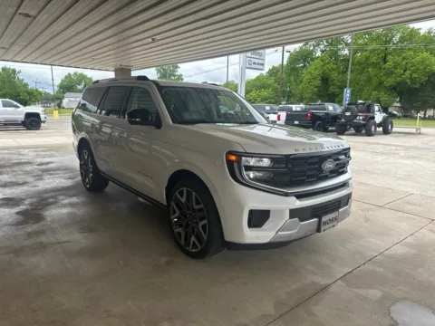 Another view of 2026 Ford Expedition Platinum for sale in South Pittsburg, TN at Moss Motor Company