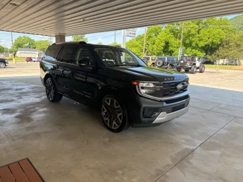 Another view of 2025 Ford Expedition Platinum for sale in South Pittsburg, TN at Moss Motor Company
