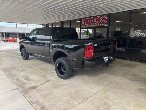 More photos of 2026 Ram 3500 Laramie at Moss Motor Company, TN