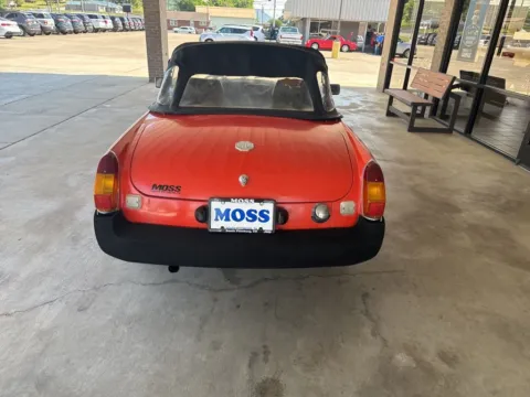 More photos of 1980 MG MGB at Moss Motor Company, TN
