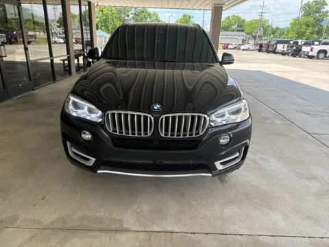 Photos of 2018 BMW X5 xDrive35i for sale in South Pittsburg, TN at Moss Motor Company
