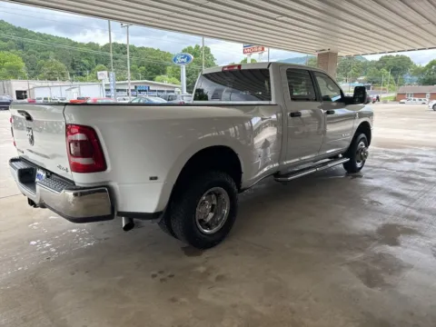 More photos of 2024 Ram 3500 Big Horn at Moss Motor Company, TN
