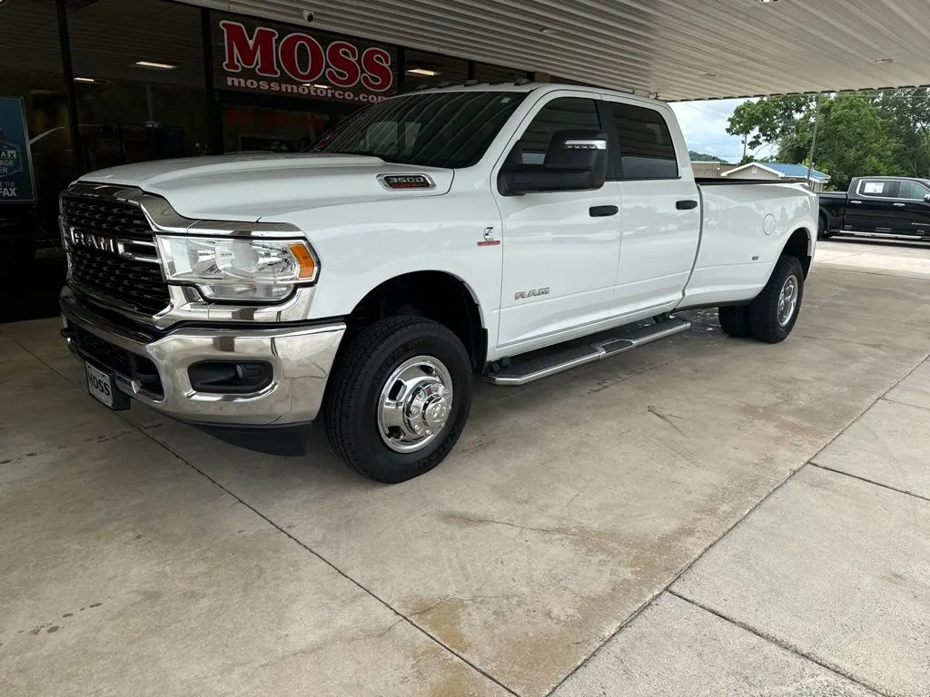 2024 RAM 3500 Big Horn 4X4 Crew Cab LWB's photo