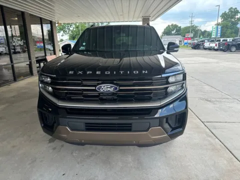 Photos of 2026 Ford Expedition Max King Ranch for sale in South Pittsburg, TN at Moss Motor Company