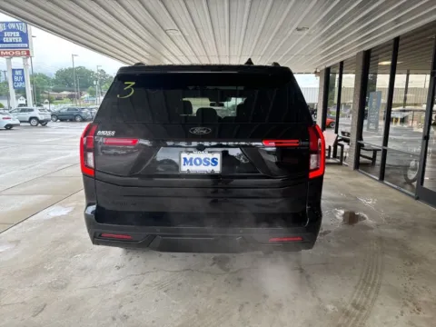 More photos of 2025 Ford Expedition Platinum at Moss Motor Company, TN