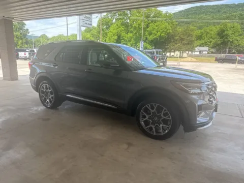 Another view of 2025 Ford Explorer Platinum for sale in South Pittsburg, TN at Moss Motor Company