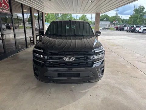 Photos of 2024 Ford Expedition Max Limited for sale in South Pittsburg, TN at Moss Motor Company