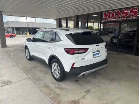 More photos of 2023 Ford Escape Active at Moss Motor Company, TN