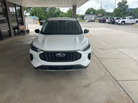 Photos of 2023 Ford Escape Active for sale in South Pittsburg, TN at Moss Motor Company