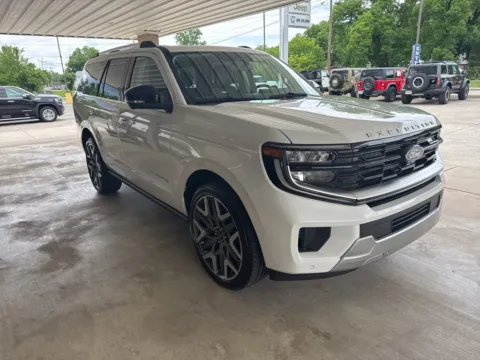 Another view of 2026 Ford Expedition Platinum for sale in South Pittsburg, TN at Moss Motor Company