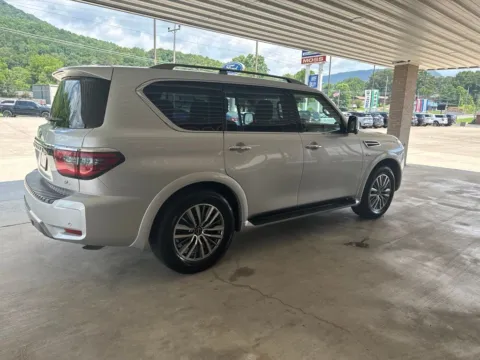 More photos of 2021 Nissan Armada SL at Moss Motor Company, TN