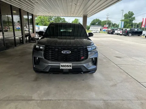 Photos of 2025 Ford Explorer ST for sale in South Pittsburg, TN at Moss Motor Company