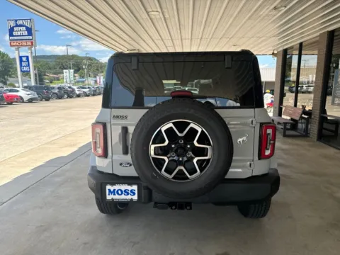 More photos of 2026 Ford Bronco Outer Banks at Moss Motor Company, TN